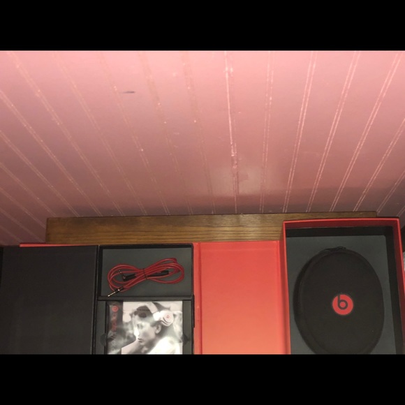 Beats Solo HD by Dr. Dre - Picture 4 of 6
